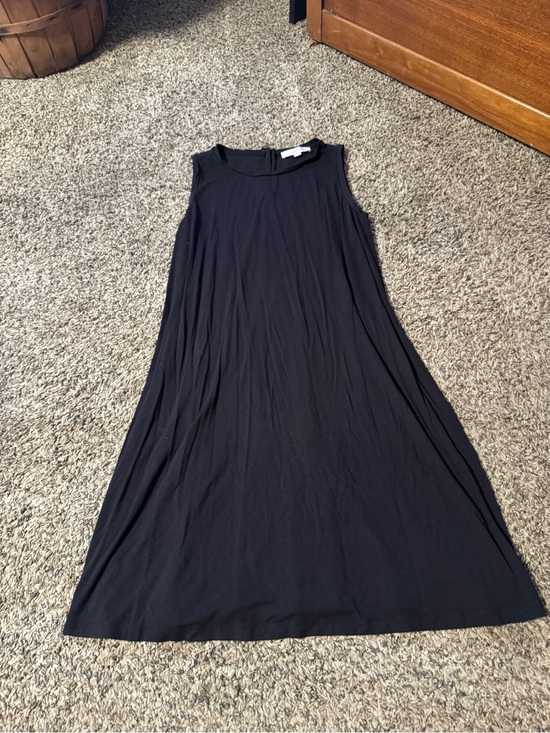 LOFT Dresses & Skirts - Sleeveless Black Swing Dress - Classic Women's A-Line